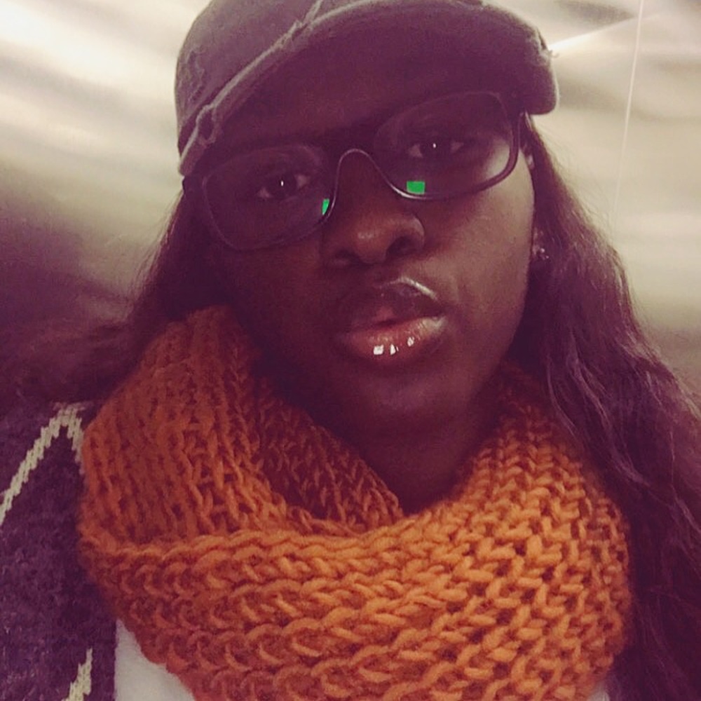 Meet your Posher, Carissa